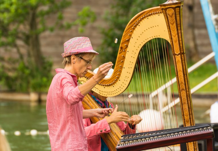 Konzert »Morgenerwachen am Thumsee«, Sabine Schmid, Harfe